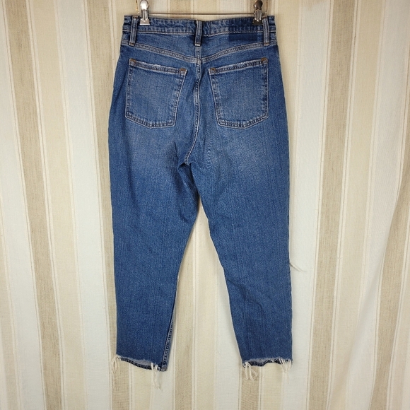 Abercrombie and Fitch Curve Love The Mom High Rise Jeans Blue Size 28/6R - Picture 10 of 10
